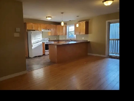 2 Bedroom Apartment Downtown Kentville on Bus Route
