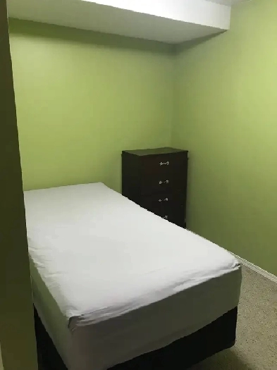 ONE BLOCK TO SASKPOLYTECH. ONE BDRM SUITES. 8 WEEK TENANCIES Image# 1