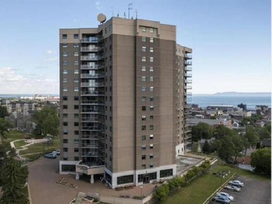 Live in style at Waverley Park Towers!