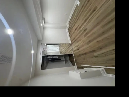 Legal 2 Beds 1 Bath Apartment