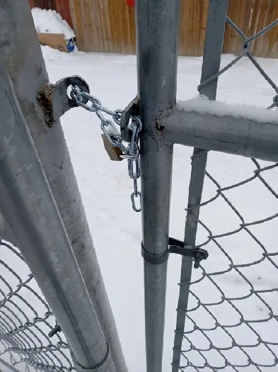 Parking with plug and locked gate,