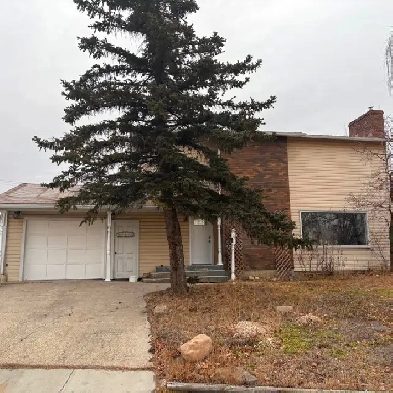 3 Bed 2 Bath House with Single Garage in Crystal Ridge Avail Now Image# 1