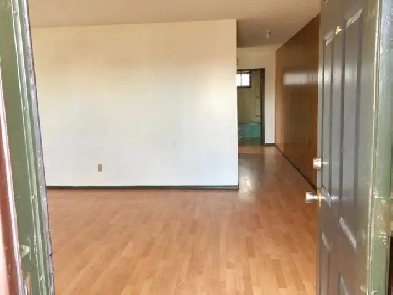 one bedroom apartment for rent at SE Image# 1