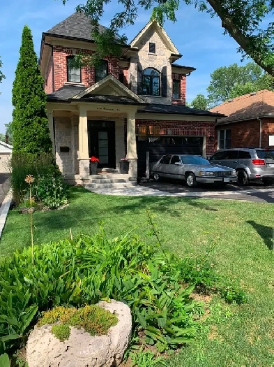 Executive Home Close To Lake & Downtown Burlington, February 15 Image# 1