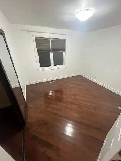 SHARED ROOM AVAILABLE IN SCARBOROUGH Image# 1