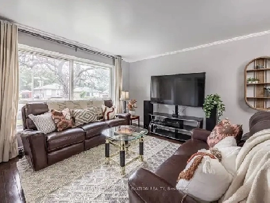 3 Bed Room House for Rent in Etobicoke Image# 1