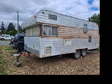 Working Male looking for Trailer and property to rent
