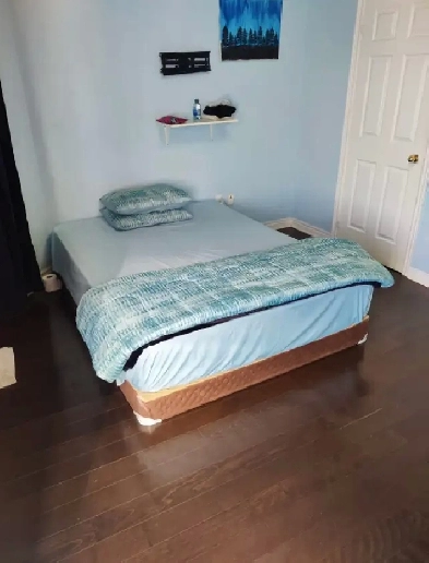 Private master room for rent Square One Image# 1