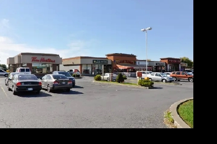 St-Jean-sur-Richelieu - Local à louer 2200 pc