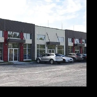 St-Jean-sur-Richelieu Local ind. et entreposage ext. Route 104