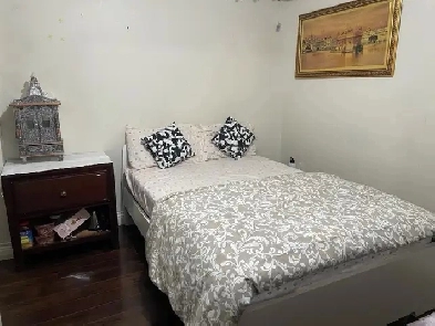 ROOM FOR RENT SHARING FOR BOYS  CLOSE TO MISSISSAUGA / BRAMPTON