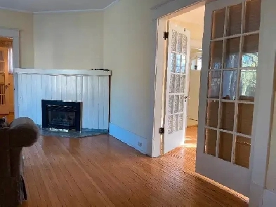 ATTENTION TRENT STUDENTS – 7 BEDROOM HOUSENEAR DOWNTOWN Image# 1