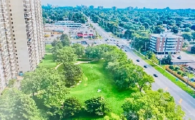 GROUND-LEVEL LARGE CORNER SUITE 4RENT IN ETOBICOKE 401 & KIPLING Image# 1