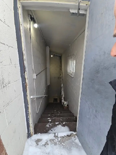 Large space for rent Image# 1