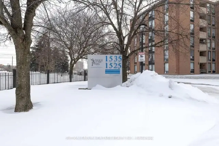 Spacious 3 Bed, 2 Bath Condo w/ Laundry & Parking