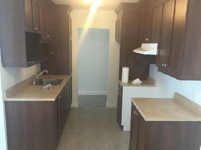 BEAU GRAND 4½, A LOUER, ST-JÉRÔME Image# 5