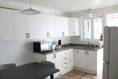 2 minutes à pied Cégep Garneau pour étudiant(e non fumeur(euse) Image# 1