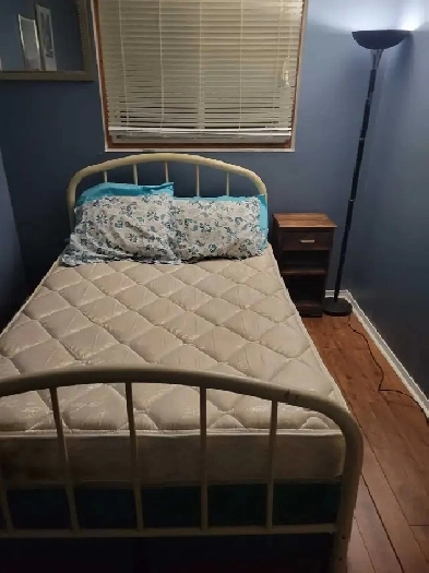 $650 all inclusive private room upstairs available Image# 1