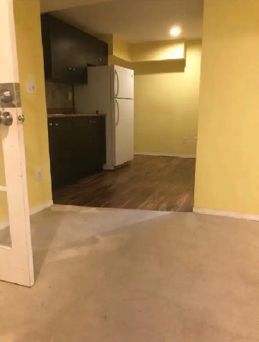 Available February 28 1 bedroom 1 bathroom basement in Sandstone Image# 1