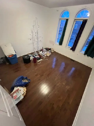 FURNISHED 2 SHARING ROOM AVAILABLE  MISSISSAUGA NEAR ERIN MILLS Image# 1