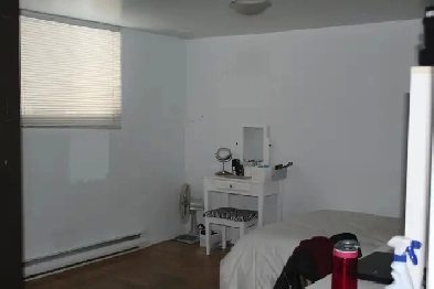 A quelques minutes à pied du Cégep Garneau pour étudiant(e non f Image# 1