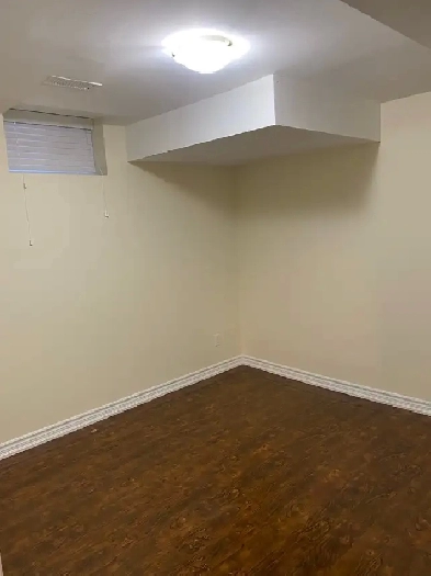 Sharing and Single Room for Rent in Brampton