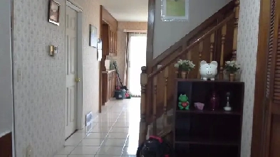 On 2nd Floor/ 5 Mins Walk to Whitehorn Ctrain / Near Airport Image# 1