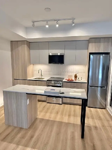 TOWNHOUSE FOR RENT IN BRAMPTON NEAR MOUNT PLEASANT GO STATION