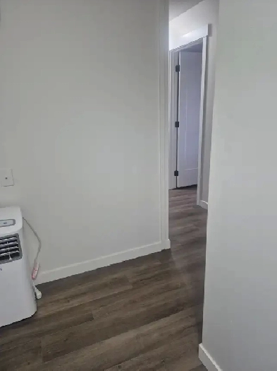 Looking for someone to take over my lease. Moving in April Image# 9