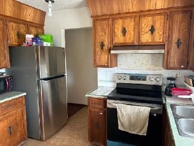 two rooms for rent close UoC and Dalhousie  C train Image# 1