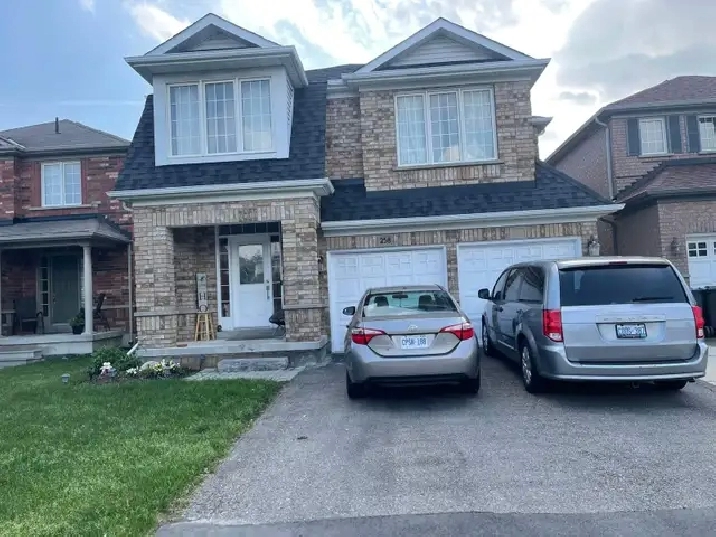 4Bedroom Detached Home chinguacousy/sandlewood Available March01