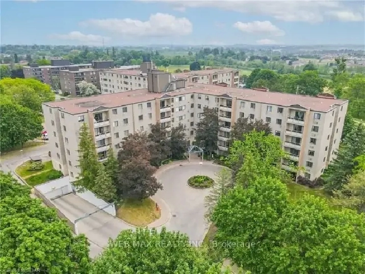 Spacious Guelph Condo for Rent: 2 Beds, 2 Bath, 1 Parking!