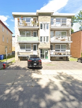 Beau grand 3 1/2, Maufils Limoilou, demi sous-sol WIFI Image# 1