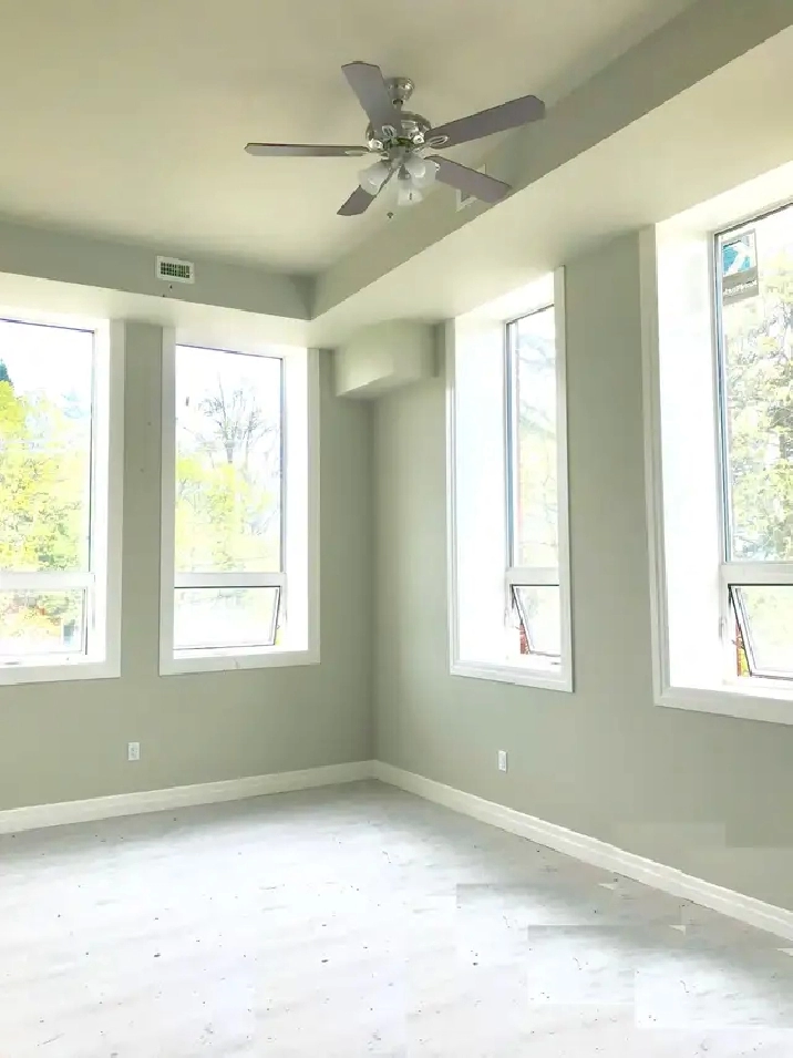 Gorgeous One Bedroom Condo Available in Downtown Woodstock