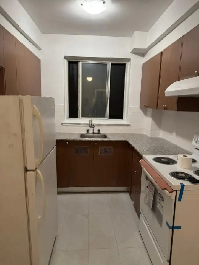 Brand new Kitchen,large 4½NDG(close Monkland Village)Feb/Mar Image# 1