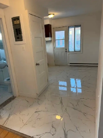 4 1/2 a loue Image# 1