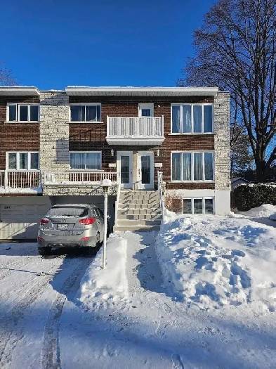 3 ½ lumineux à Longueuil – Chauffage inclus, stationnement Image# 1