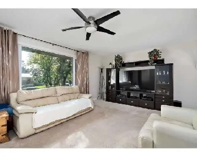 Wetaskiwin Home for Rent – 3 Bedroom Upstairs Main Floor Image# 1