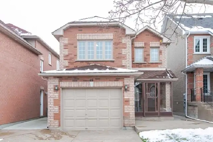 3 bedroom House for rent in Brampton