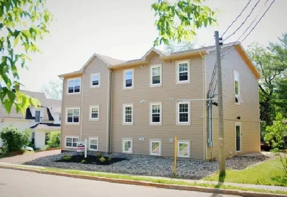 ROOM $650 Modern style living everything included 5 min walk to