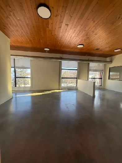 Local Commercial / Bureaux à Loué