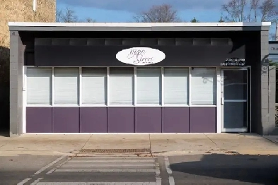 Furnished Treatment Room for Rent in Massage Clinic Petrolia