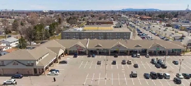 Commercial rent available , sq 1,100