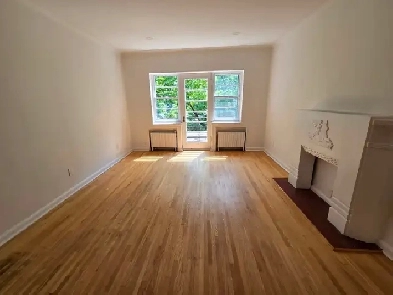 GRAND 4 1/2- 5 1/2 Rénové! – Credit $960! Image# 1