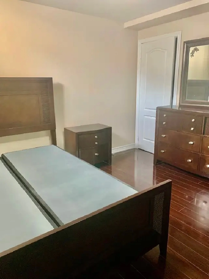 Room for Rent - Brampton$450