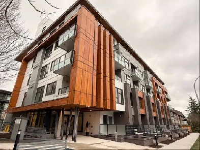 Brand New Top-Floor Corner Unit 2 Bed 1 Den Apartment in Surrey Image# 1