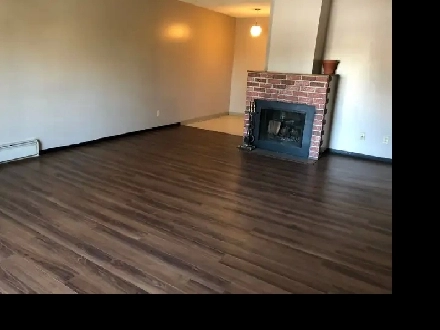 Lower mount royal 2 bedroom apart,balcony,parkg $1400/.m  UT Image# 1