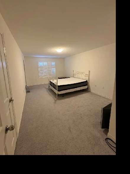 master bedroom Image# 1