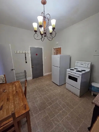 Furnished 1-Bedroom Apartment in Moncton - 117 Alma unit E Image# 1