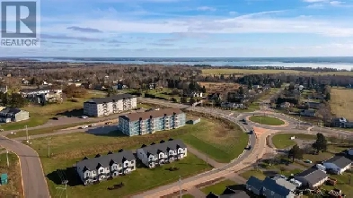 Luxury 2 Bedroom Condo in Prime Location of East Royalty, PEI Image# 2